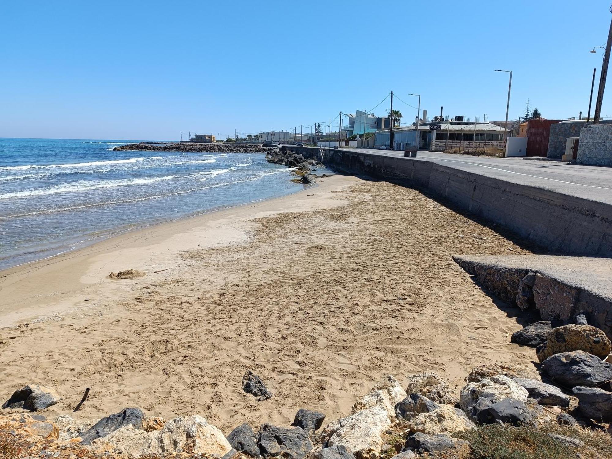 Kokkini Hani Niros Beachfront Aparthotel מראה חיצוני תמונה