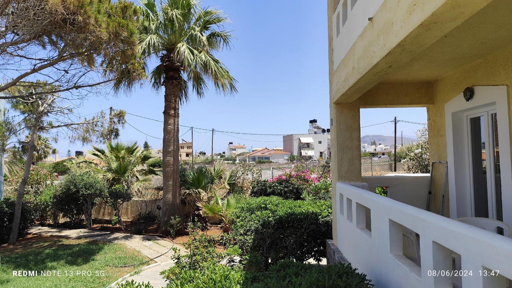 Kokkini Hani Niros Beachfront Aparthotel מראה חיצוני תמונה