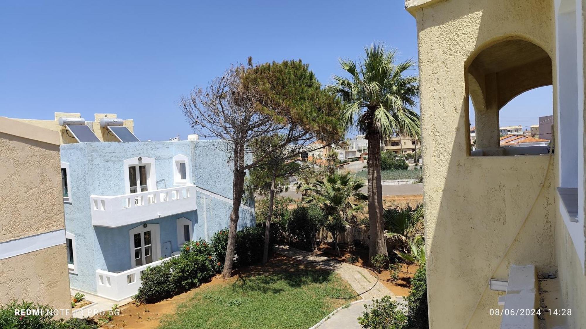 Kokkini Hani Niros Beachfront Aparthotel מראה חיצוני תמונה