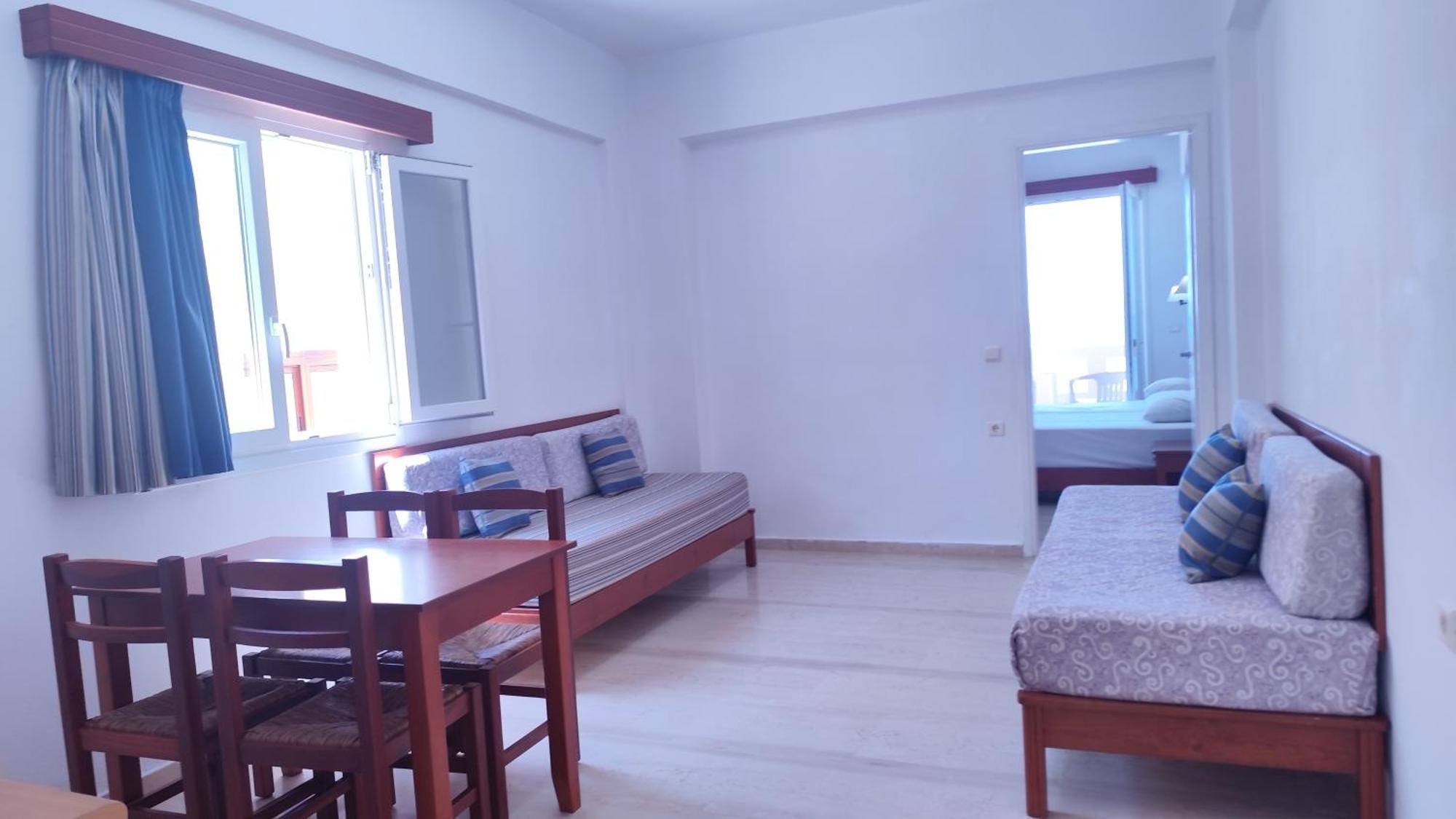 Kokkini Hani Niros Beachfront Aparthotel מראה חיצוני תמונה