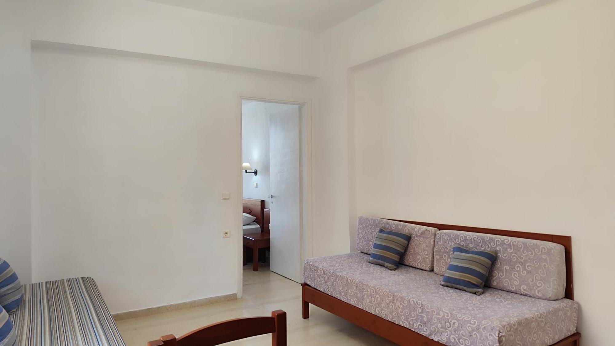 Kokkini Hani Niros Beachfront Aparthotel חדר תמונה
