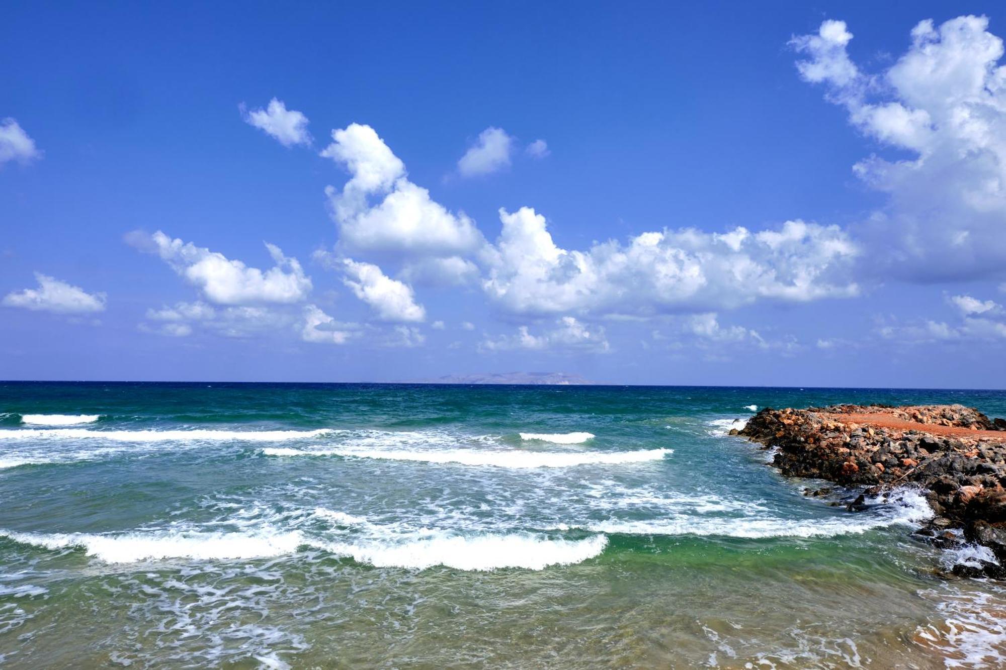 Kokkini Hani Niros Beachfront Aparthotel מראה חיצוני תמונה