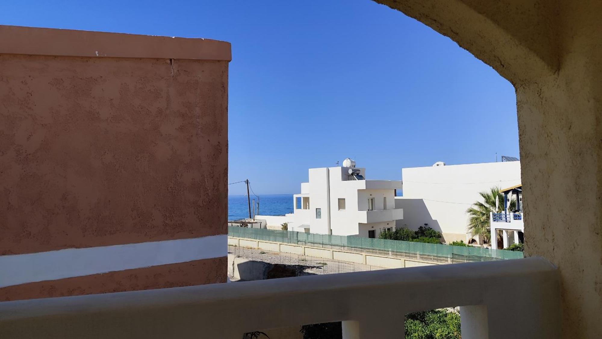 Kokkini Hani Niros Beachfront Aparthotel מראה חיצוני תמונה